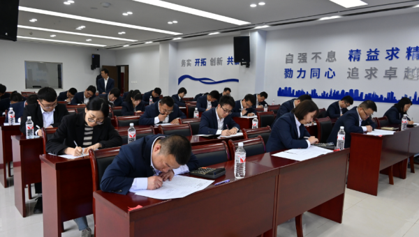 “本屆競賽試題結合了財務業務實際、制度與核算辦法，設置會計實務全流程核算應用題，重點考察選手們專業知識綜合運用能力、全流程業務處理能力和實際問題解決能力！”5月12日，西部市政建設集團工會“2025年